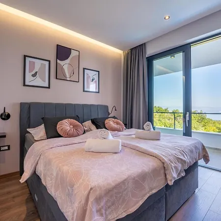 Schoenes Ziganto By Interhome Poljane