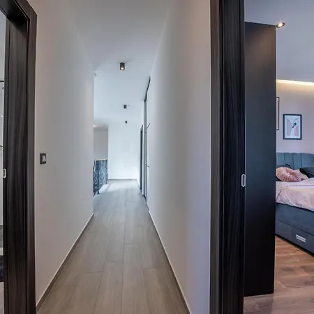 別荘 Schoenes Ziganto By Interhome Poljane