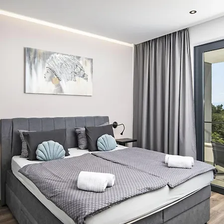 Schoenes Ziganto By Interhome Poljane