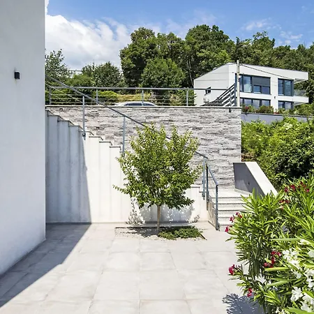 Schoenes Ziganto By Interhome