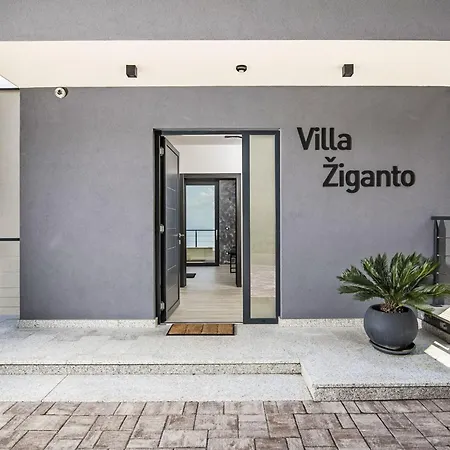 別荘 Schoenes Ziganto By Interhome