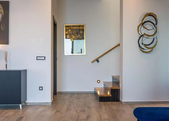 Schoenes Ziganto By Interhome Poljane