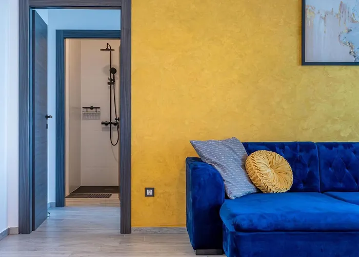 Schoenes Ziganto By Interhome Poljane